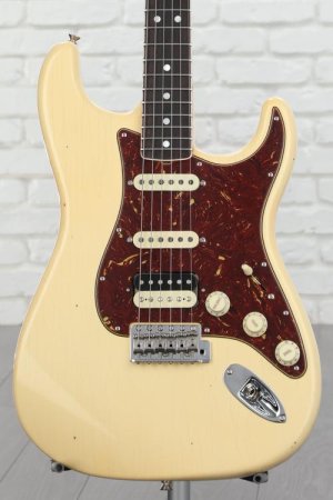 Photo of Fender Custom Shop Limited-edition '67 HSS Stratocaster Journeyman Relic - Aged Vintage White