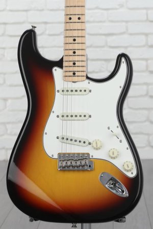 Photo of Fender Custom Shop 1968 Stratocaster Deluxe Closet Classic Maple Electric Guitar - 3-color Sunburst