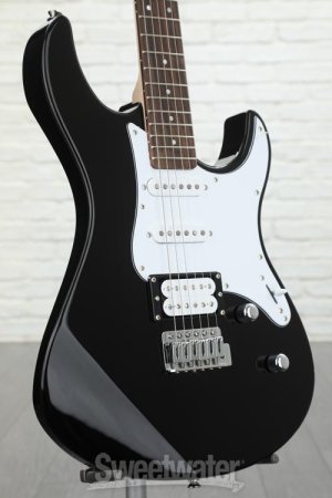 Photo of Yamaha PAC112V Pacifica Electric Guitar - Black
