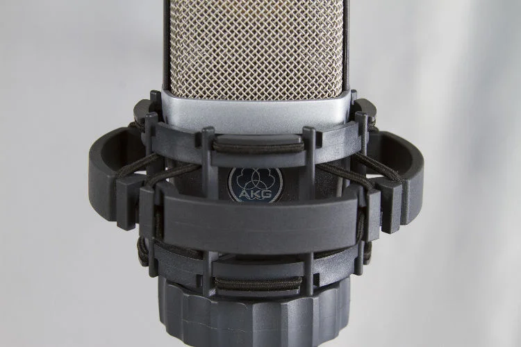AKG C214 Large-diaphragm Condenser Microphone 4