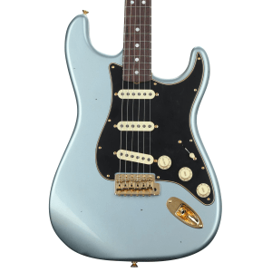 Fender Custom Shop Limited-edition '65 Dual-Mag Strat Journeyman Relic Electric Guitar - Aged Blue Ice Metallic