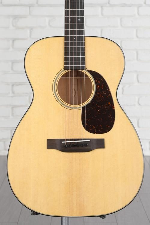 Martin 00 18 Acoustic Guitar Natural Sweetwater