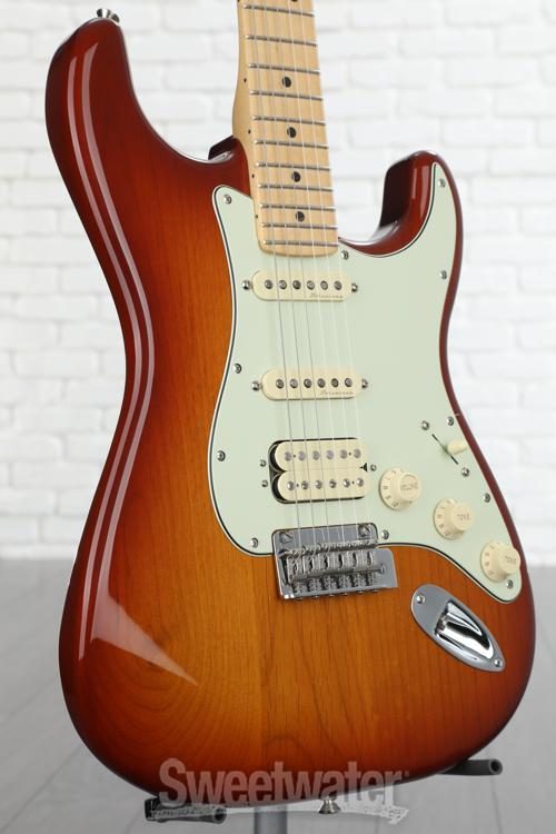 Fender Deluxe Stratocaster HSS - Tobacco Sunburst with Maple Fingerboard