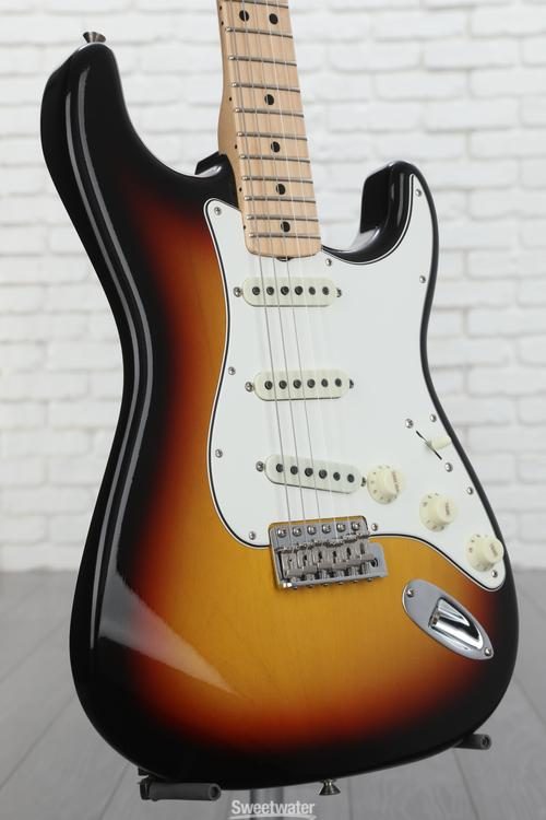 Fender Custom Shop 1968 Stratocaster Deluxe Closet Classic Maple Electric  Guitar - 3-color Sunburst