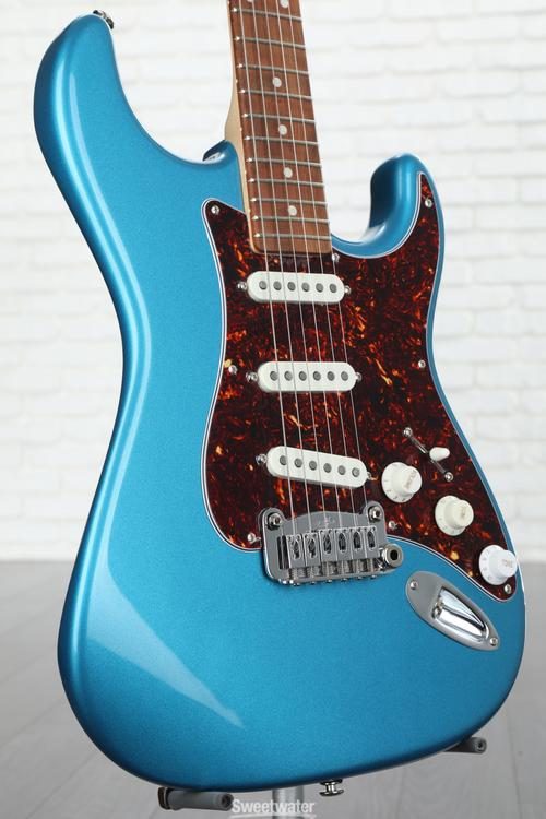 GL Fullerton Deluxe Legacy Electric Guitar Lake Placid Blue with  Caribbean Rosewood Fingerboard Sweetwater