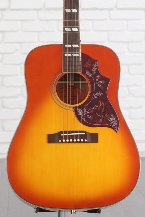 Epiphone Hummingbird Acoustic Guitar - Aged Cherry Sunburst Gloss