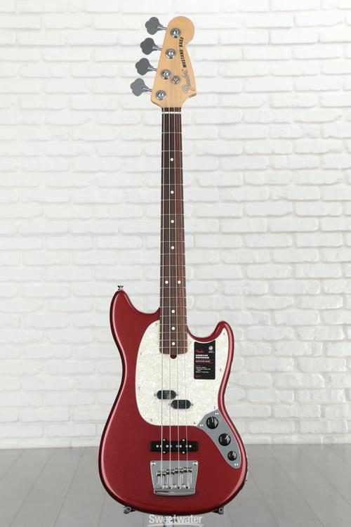 American Performer Mustang Bass - Aubergine with Rosewood 