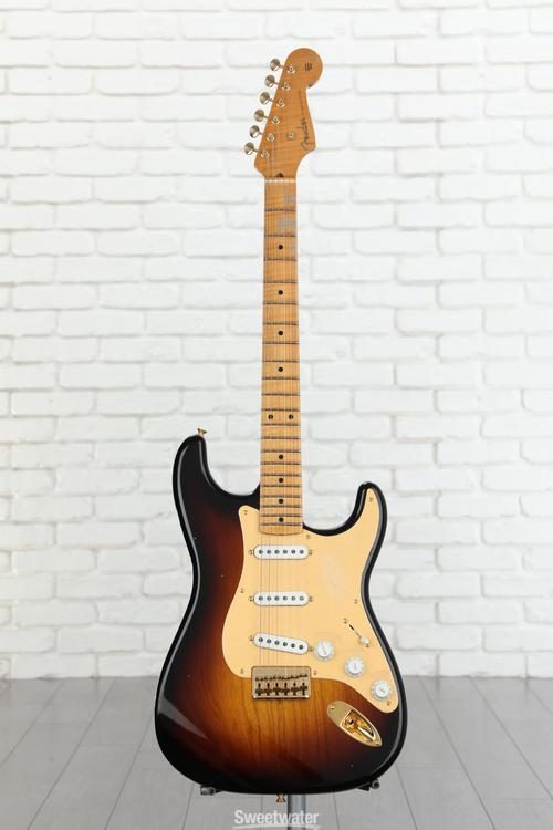 Fender Custom Shop Limited-edition '55 Hardtail Stratocaster Journeyman  Relic Electric Guitar - 2-color Sunburst