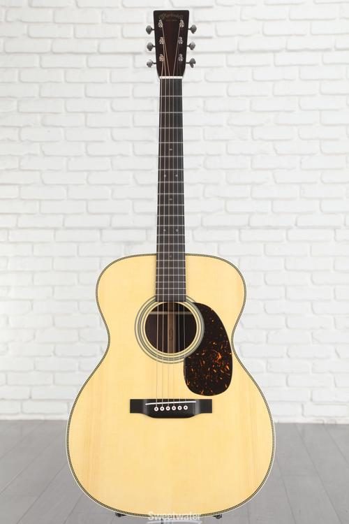 Martin Sweetwater Select 28 Style Herringbone 000 Acoustic Guitar with  Adirondack Top - Natural