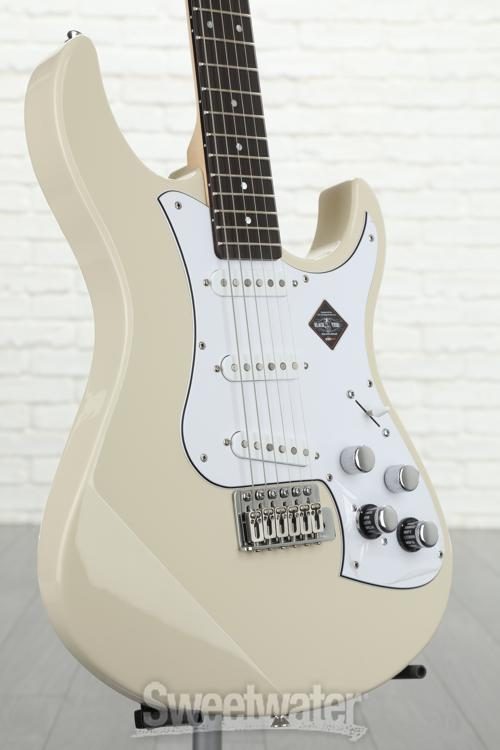 Line 6 Variax Standard - White with Ebony Fingerboard