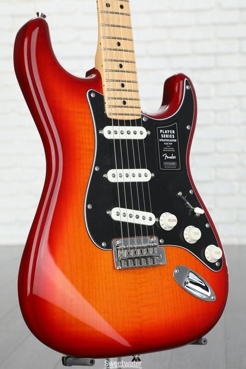 Fender Player Stratocaster Plus Top - Aged Cherry with Maple Fingerboard