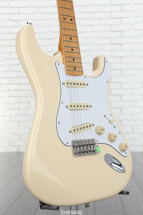 Fender Jimi Hendrix Stratocaster - Olympic White with Maple