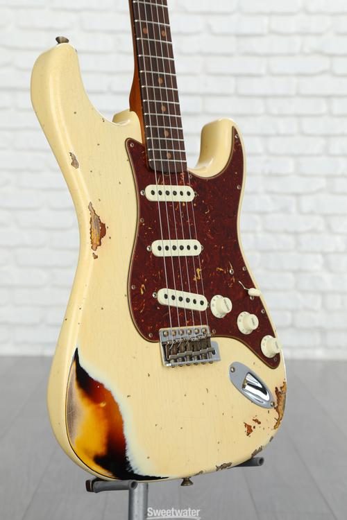 Limited Edition '61 Stratocaster Heavy Relic - Aged Vintage White
