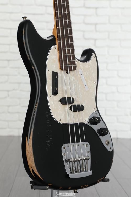 Fender JMJ Road Worn Mustang Bass - Black