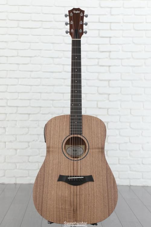 Taylor Big Baby Taylor BBTe Walnut Acoustic-electric Guitar - Natural