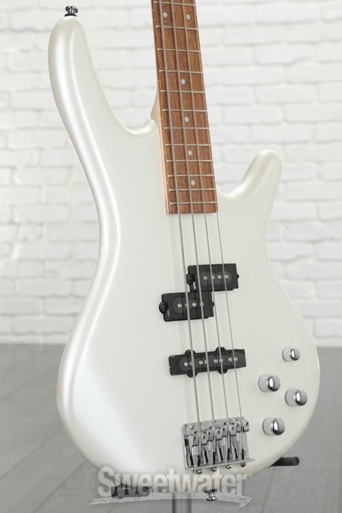 Ibanez Gio GSR200PW Bass Guitar - Pearl White