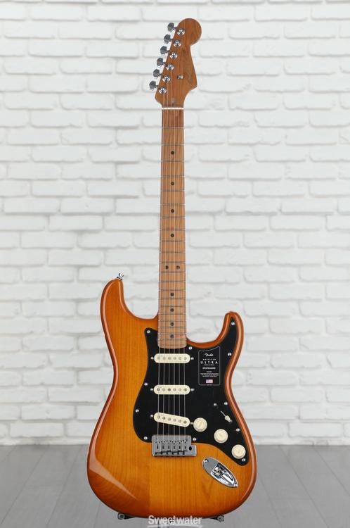 Fender American Ultra Stratocaster - Honeyburst with Roasted Maple  Fingerboard, Sweetwater Exclusive