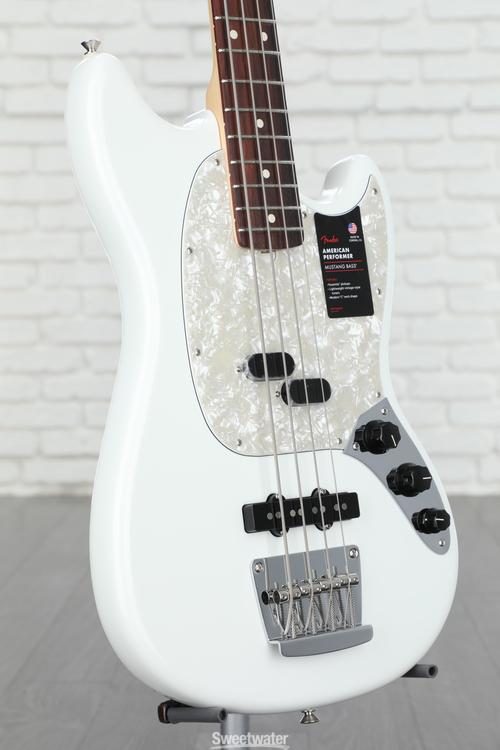 Fender American Performer Mustang Bass - Arctic White with