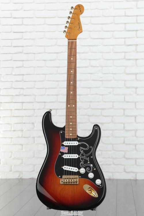 Fender Stevie Ray Vaughan Stratocaster - 3-Tone Sunburst