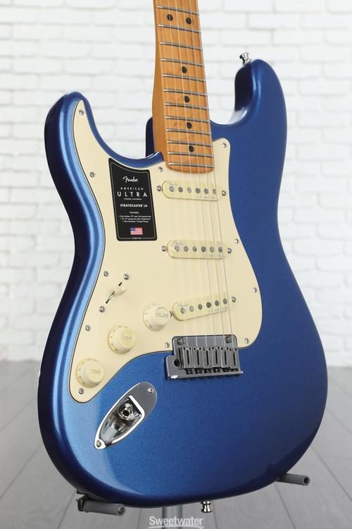 Fender American Ultra Stratocaster Left-handed - Cobra Blue with Maple  Fingerboard