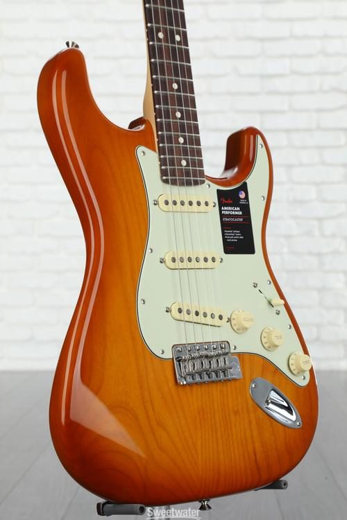 Fender American Performer Stratocaster - Honeyburst with Rosewood