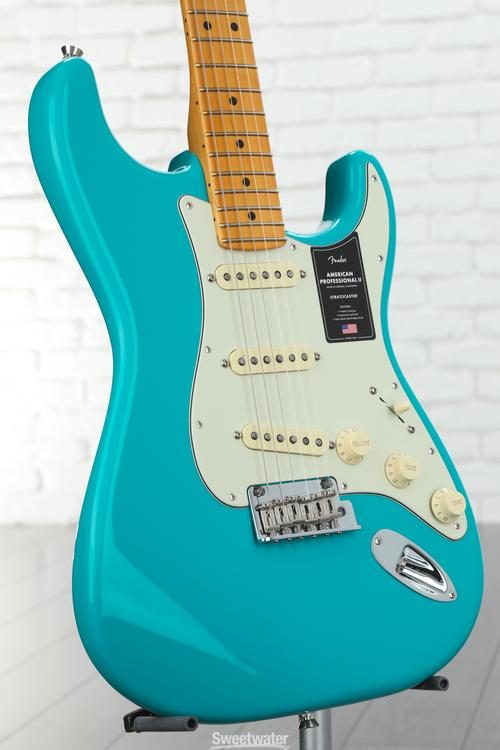 Fender American Professional II Stratocaster - Miami Blue with