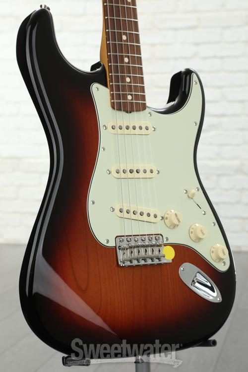 Fender Vintera '60s Stratocaster - 3-color Sunburst