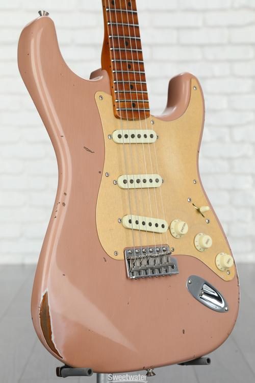 Fender Player Deluxe Stratocaster HSS - Shell Pink with Roasted Maple  Fingerboard, Sweetwater Exclusive in the USA