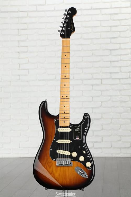 Fender American Ultra Luxe Stratocaster - 2-color Sunburst with Maple  Fingerboard