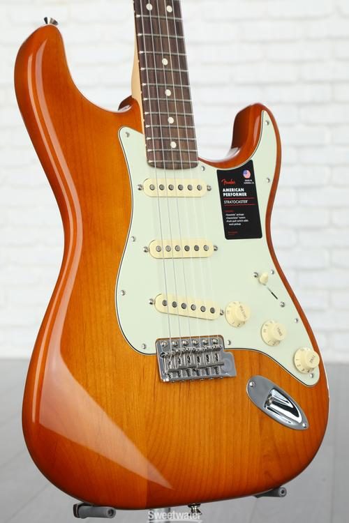 Fender American Performer Stratocaster - Honeyburst with Rosewood  Fingerboard