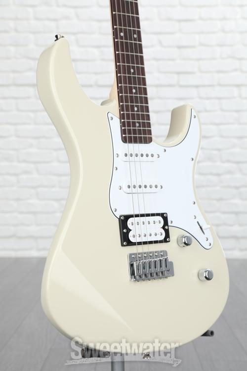 Yamaha PAC112V Pacifica Electric Guitar - Vintage White