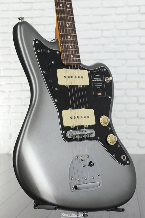 Fender jazzmaster outlet sweetwater