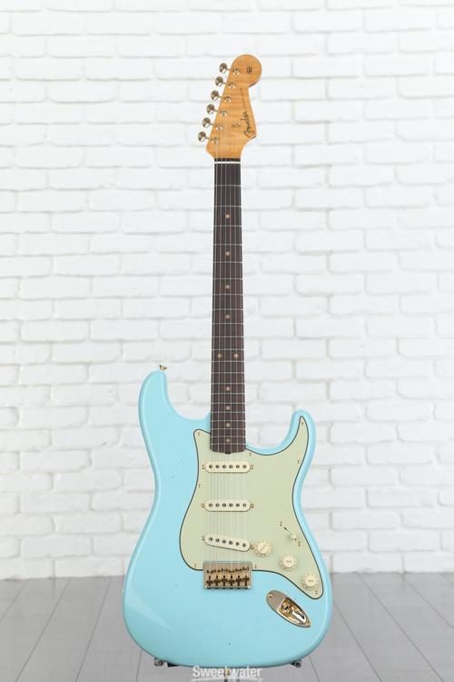 Fender Custom Shop Limited Edition '59 Hardtail Stratocaster Journeyman  Relic - Faded Aged Daphne Blue