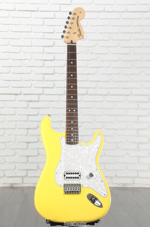 Fender Tom DeLonge Stratocaster Electric Guitar - Graffiti