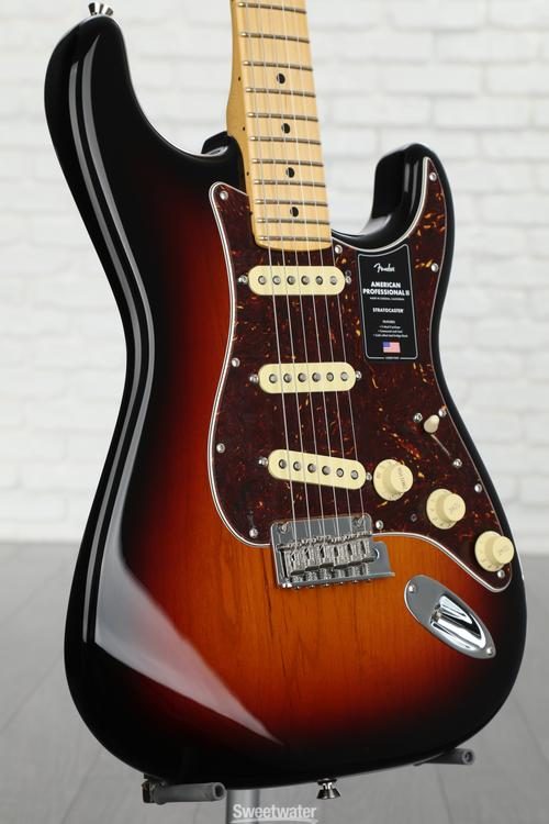 Fender American Professional II Stratocaster - 3 Color Sunburst with Maple  Fingerboard