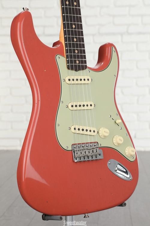 Fender Custom Shop Limited-edition '63 Stratocaster Journeyman Relic  Electric Guitar - Aged Fiesta Red
