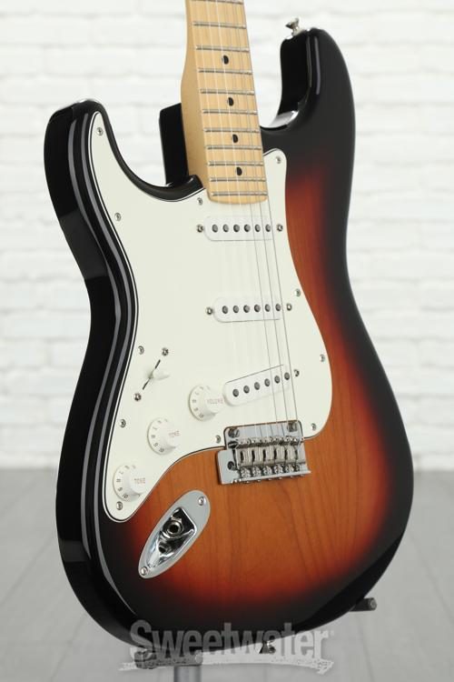 Player Stratocaster Left-handed - 3-Tone Sunburst with Maple