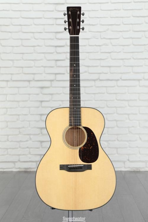 Martin 000-18 Acoustic Guitar - Natural