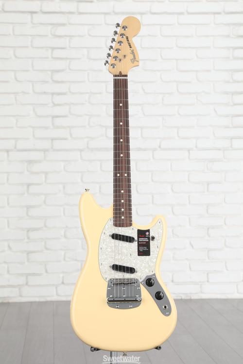 Fender American Performer Mustang - Vintage White with Rosewood