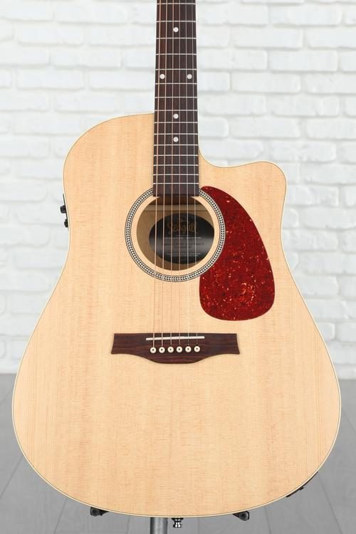 Seagull Guitars Coastline S6 Slim Cutaway Spruce Presys II  Acoustic-electric Guitar - Natural