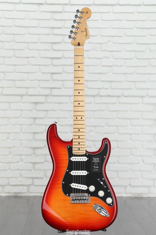 Fender Player Stratocaster Plus Top - Aged Cherry with Maple Fingerboard
