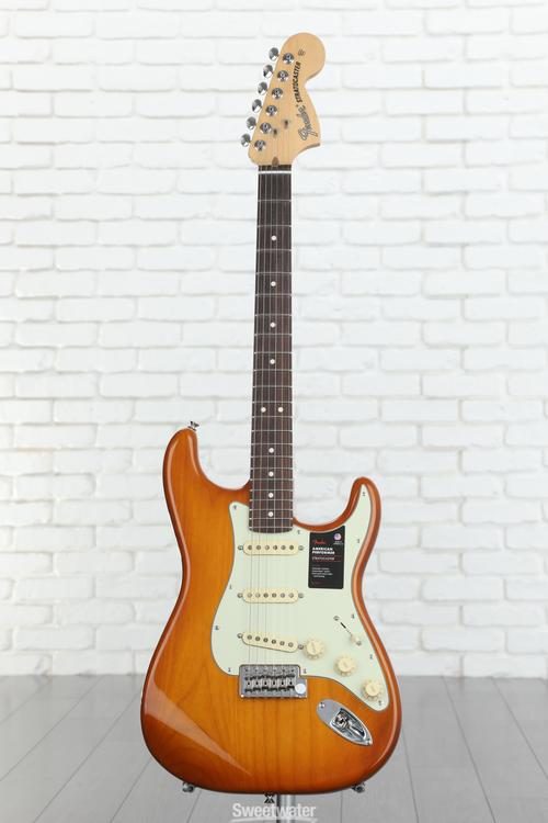 Fender American Performer Stratocaster - Honeyburst with Rosewood  Fingerboard