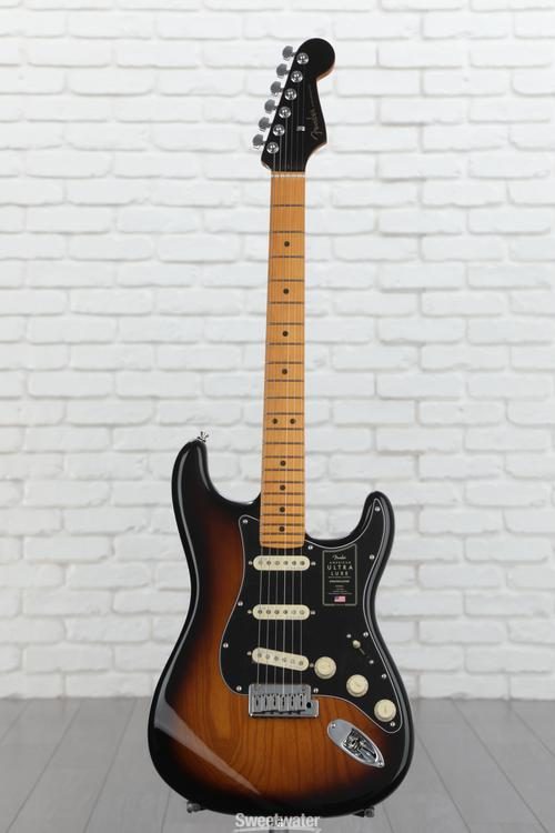 Fender American Ultra Luxe Stratocaster - 2-color Sunburst with Maple  Fingerboard