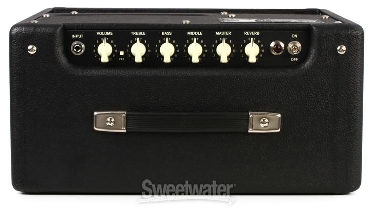 Fender Blues Junior IV 1 x 12-inch 15-watt Tube Combo Amp - Black 