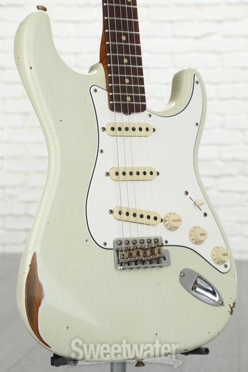 50s vintera stratocaster