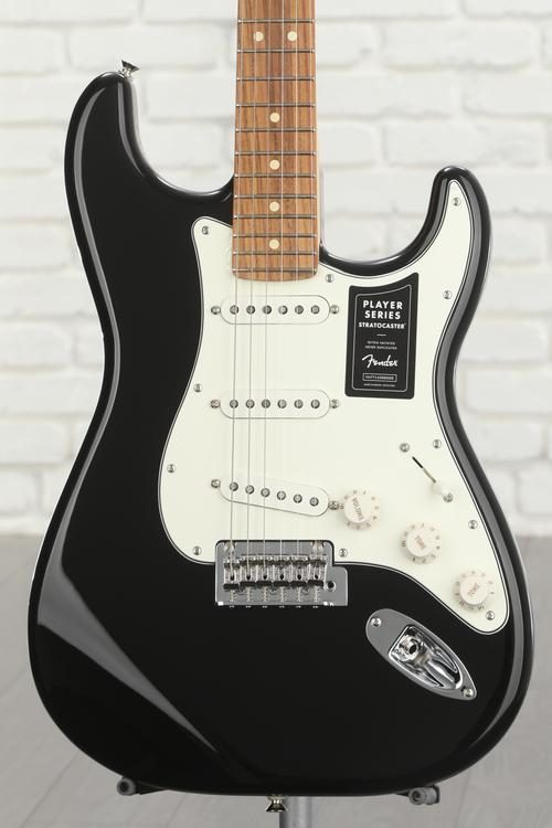 Fender Player Stratocaster - Black with Pau Ferro Fingerboard