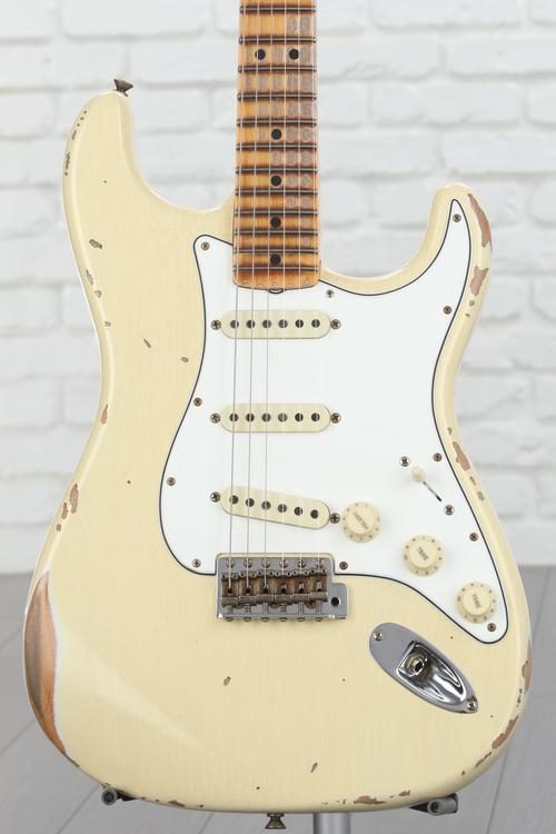 Fender Custom Shop Limited-edition 1969 Stratocaster Heavy Relic Electric  Guitar - Aged Vintage White