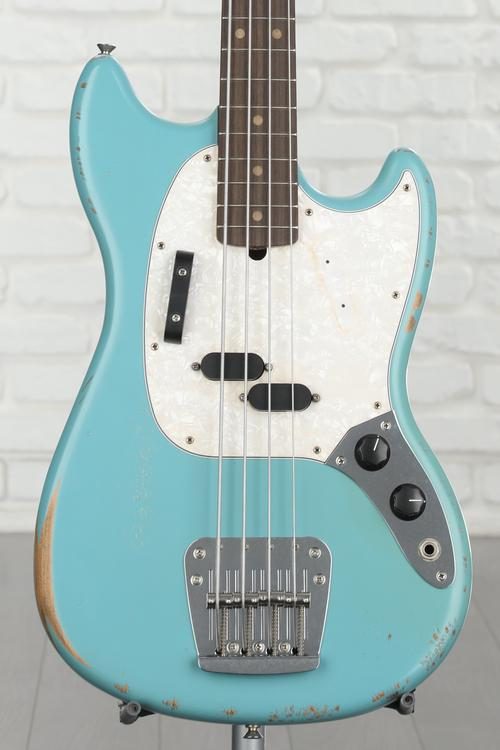 Fender JMJ Road Worn Mustang Bass - Faded Daphne Blue