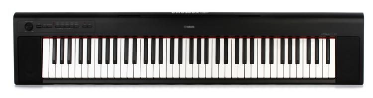 Yamaha Piaggero NP-32 76-key Piano with Speakers - Black