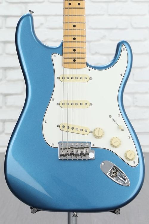 Fender American Vintage II 1973 Stratocaster Electric Guitar - Lake Placid  Blue